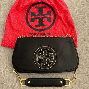 Tory Burch Amanda black and gold clutch crossbody bag. Detachable chain